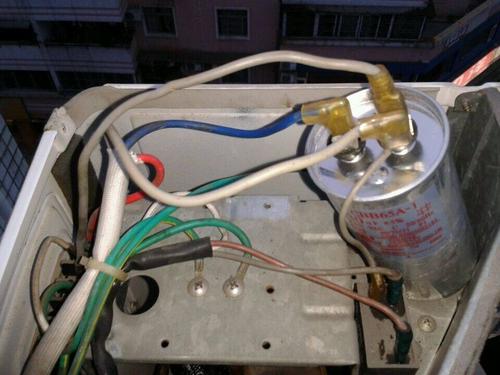 美的空調室內機拆解詳細步驟